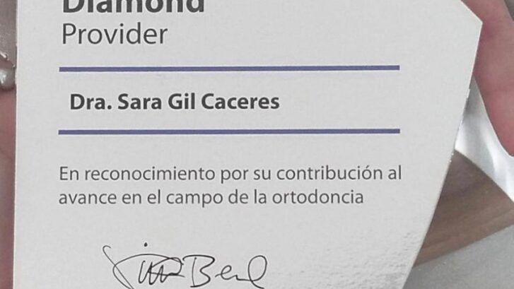 Somos Invisalign Provider Diamond - Dra. Sara Gil - Clínica BordonClinic