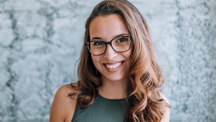 ¿Qué es una tartrectomía dental y para qué sirve? El Dr. Javier de la Cruz te da todas las claves sobre este tratamiento bucodental. ¡Visita nuestro blog!