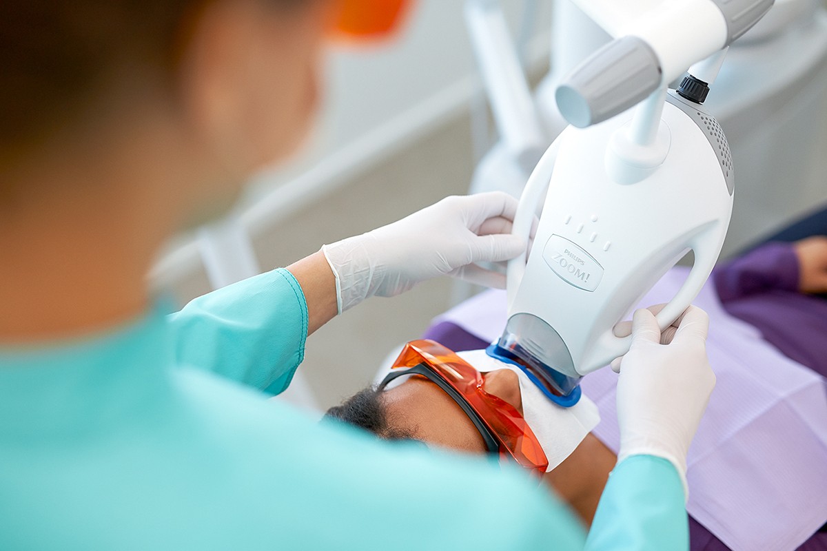 Dr. Javier De La Cruz Blanqueamiento Dental Madrid